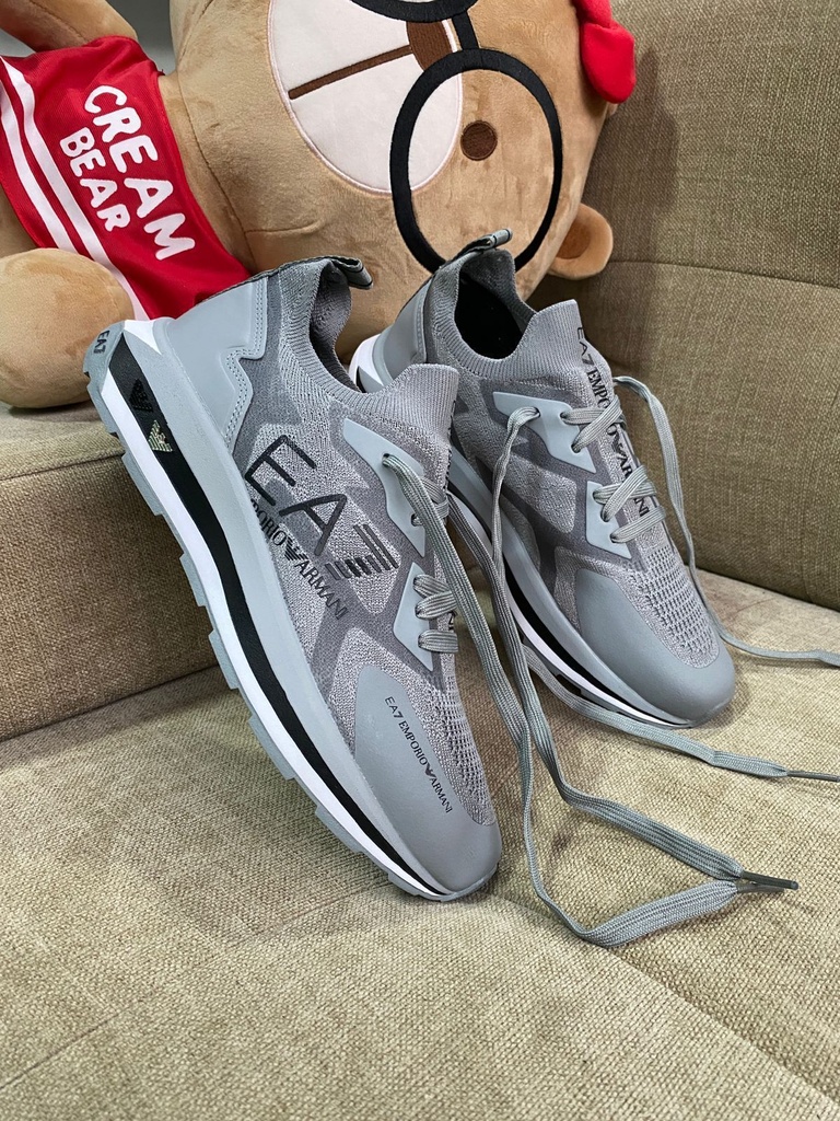 Armani X8 Gris AR16