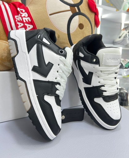 Off White Negra Blanca OFF5