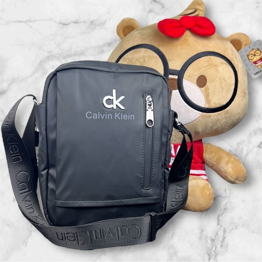 Carriel Calvin Klein K18036