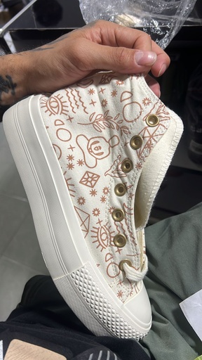 Converse Bota Beige Morado